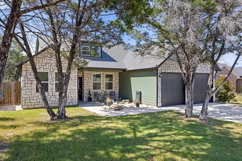 2520 Creek Dr, Granbury, TX 76048