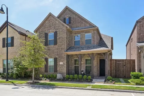 2213 8th Ave, Flower Mound, TX 75028