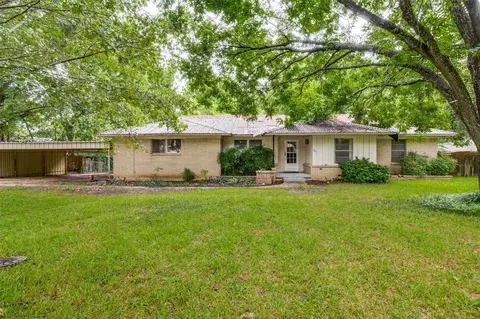 1601 Enchanted Ln, Lancaster, TX 75146