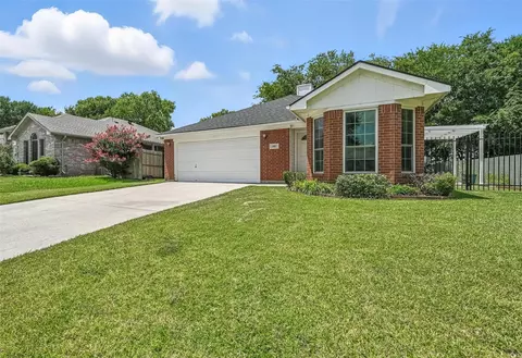 3107 Scenic Glen Dr, Mansfield, TX 76063