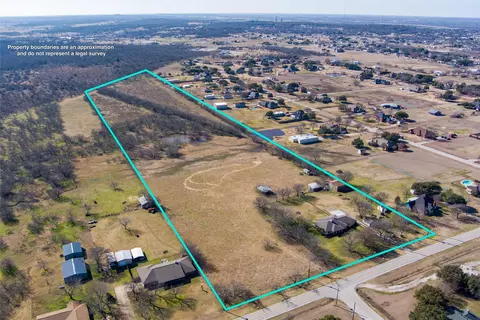 1525 Floyd Hampton Rd, Crowley, TX 76036