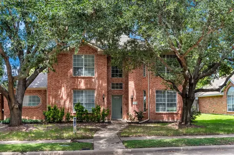 4413 Crown Ridge Dr, Plano, TX 75024