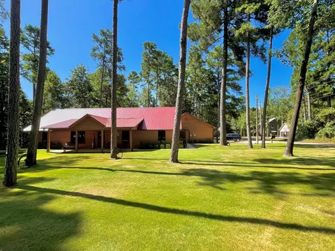 398 King Club Ct, Scroggins, TX 75480