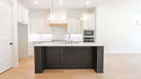 Kitchen - 427 Wingtail Dr, Aledo, TX 76008 photo 1 of 1