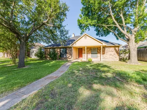 3613 Dorchester Dr, Rowlett, TX 75088