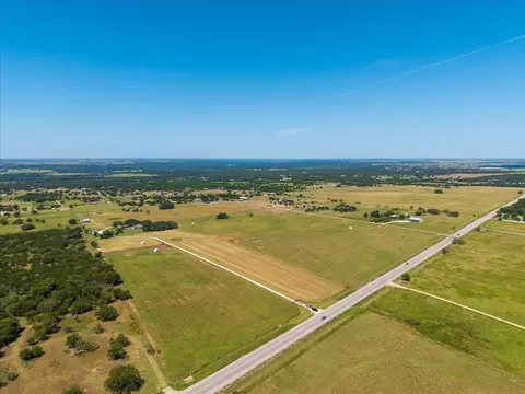 1946 Old Ranch Rd, China Spring, TX 76633