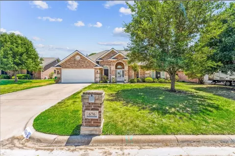 676 Bluebonnet St, Stephenville, TX 76401