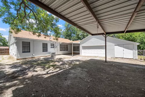 Exterior - 2716 Pine Ave, Waco, TX 76708 photo 3 of 5