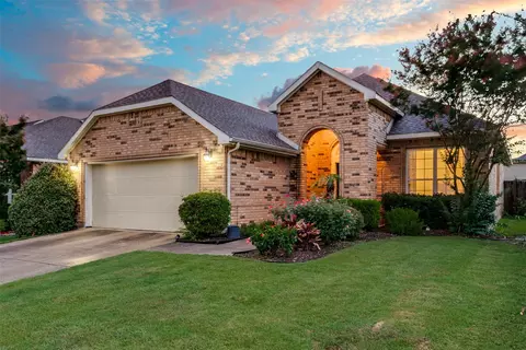 7007 Chackbay Ln, Dallas, TX 75227