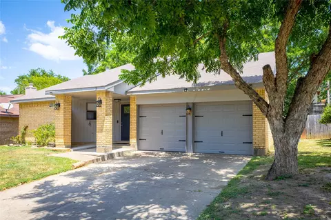 6329 Peggy Dr, Fort Worth, TX 76133