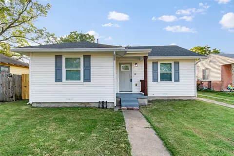 909 NE 17th St, Grand Prairie, TX 75050