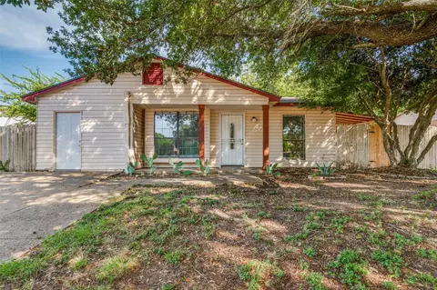 9514 Zelkova Cir, Dallas, TX 75249