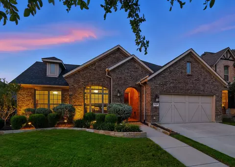 1216 5th St, Argyle, TX 76226