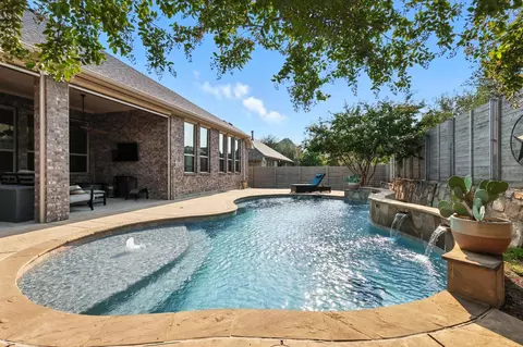1216 5th St, Argyle, TX 76226 photo 3
