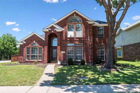 417 Elam Dr, Lewisville, TX 75067