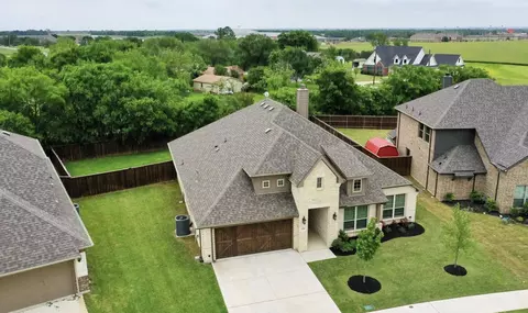 370 Stone Hollow Dr, Ferris, TX 75125