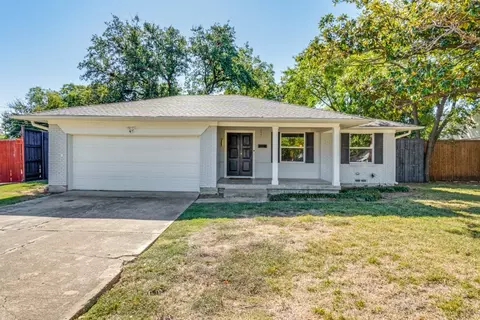 2940 Seymour Dr, Dallas, TX 75229