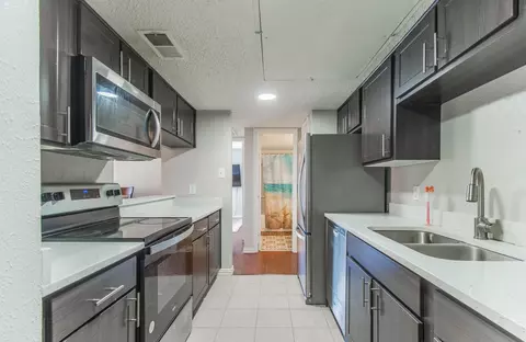 919 S Weatherred Dr #212, Richardson, TX 75080