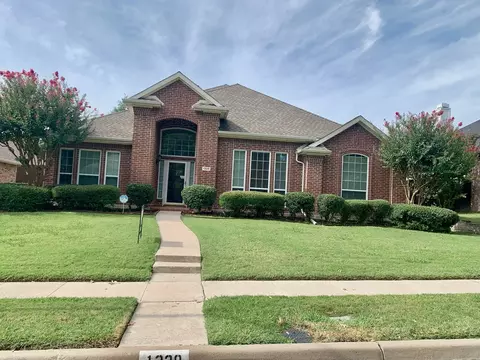 1320 Burlington Dr, Plano, TX 75025