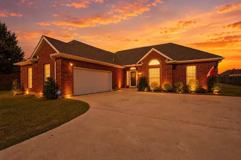 406 Sunshine Trl, Bells, TX 75414