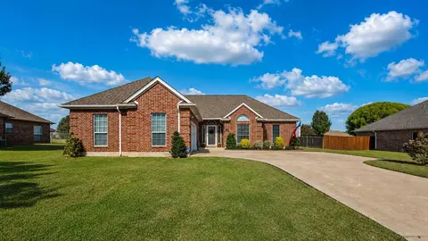 406 Sunshine Trl, Bells, TX 75414