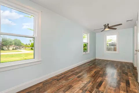 623 Concho Dr, Oak Point, TX 75068