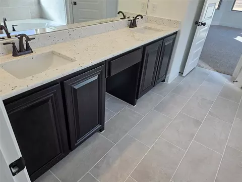 Bath - 1507 Enloe Rd, Howe, TX 75459 photo 5 of 6