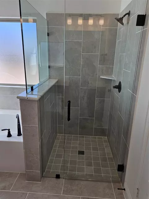 Bath - 1507 Enloe Rd, Howe, TX 75459 photo 4 of 6
