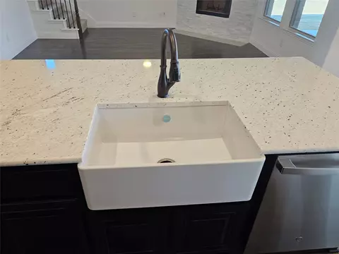 Kitchen - 1507 Enloe Rd, Howe, TX 75459 photo 2 of 2
