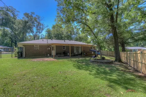 Exterior - 600 9th St NW, Springhill, LA 71075 photo 4 of 4