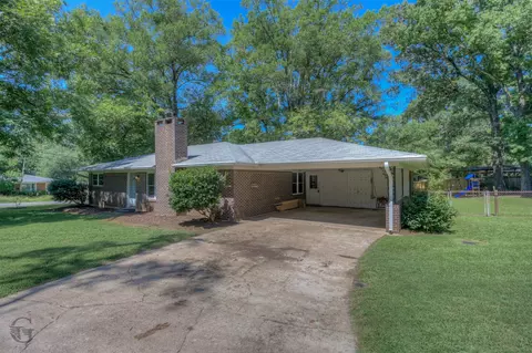 Exterior - 600 9th St NW, Springhill, LA 71075 photo 1 of 4
