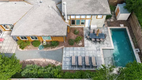 5323 Denton Dr, Dallas, TX 75235