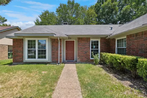 6711 Towerwood Dr, Arlington, TX 76001