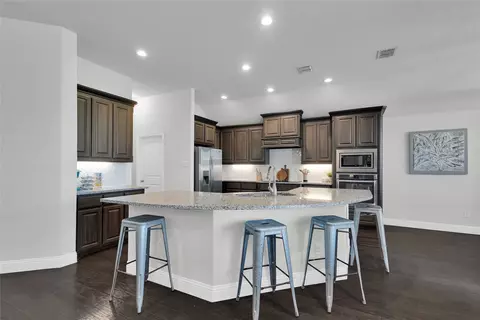 270 Pine Crest Dr, Justin, TX 76247