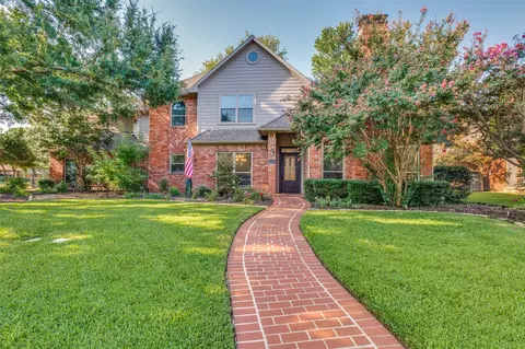 1606 Amesbury Dr, Richardson, TX 75082