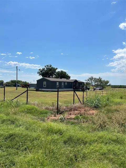 1480 Willard Rd, Olney, TX 76374 photo 2