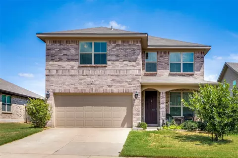 2917 Whitetail Chase Dr, Fort Worth, TX 76108