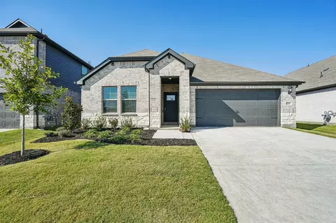 4214 Joe Pool Dr, Farmersville, TX 75442