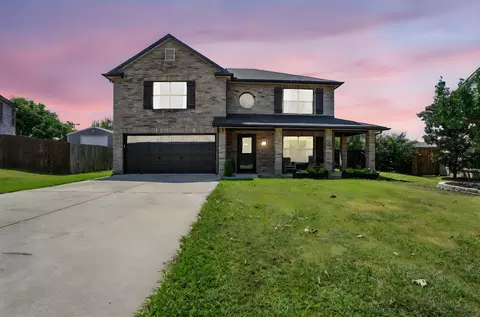 212 Cortland Cir, Roanoke, TX 76262