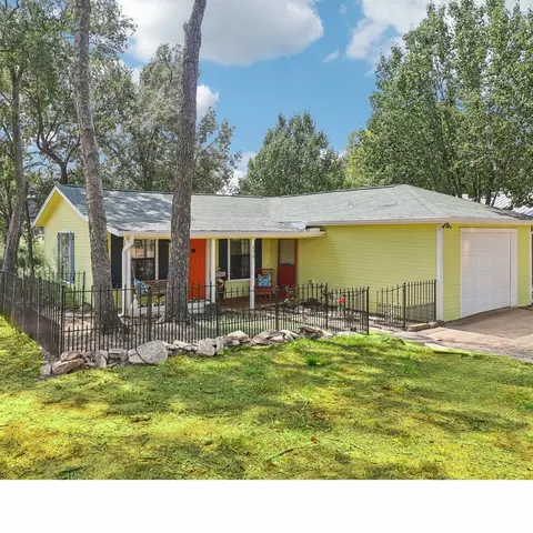 176 Bayside Cir, Malakoff, TX 75148