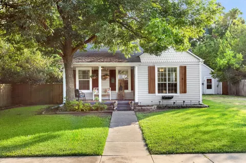 609 N Sherman St, Ennis, TX 75119