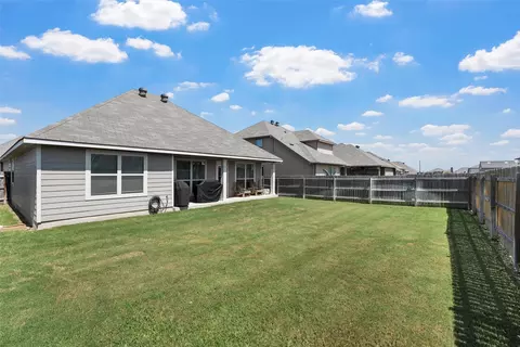 Exterior - 3209 Samson Dr, Lorena, TX 76655 photo 3 of 4
