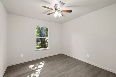 1205 E Calhoun Ave, Waco, TX 76704 photo 13