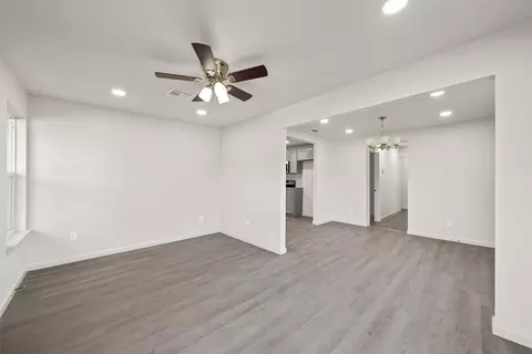1205 E Calhoun Ave, Waco, TX 76704 photo 4