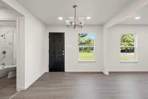 1205 E Calhoun Ave, Waco, TX 76704 photo 9