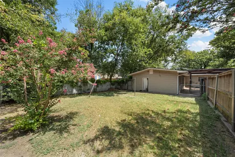 Exterior - 708 Triangle Pl, Waco, TX 76710 photo 3 of 3