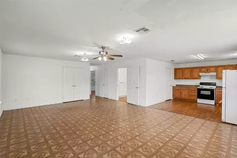 521 E Lee St, Waco, TX 76704 photo 3