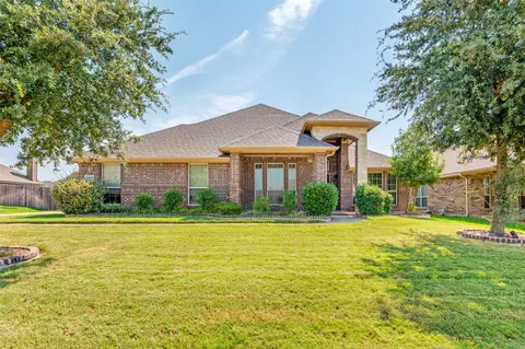 1404 Majestic Meadows Dr, Glenn Heights, TX 75154