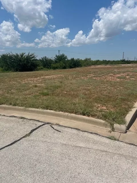 5202 Granite Cir, Abilene, TX 79606