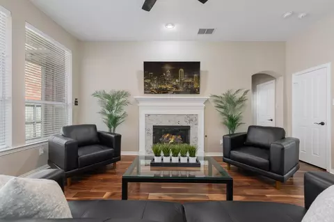 Living - 2207 Eagles Nest Dr, Euless, TX 76039 photo 2 of 2